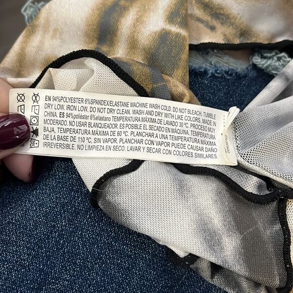 Forever 21 White and Brown Mesh High Neck Top Size Small - Picture 7 of 8